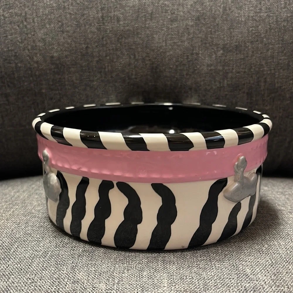 Lillian Vernon Animal Print Belt Buckle Pet Bowls